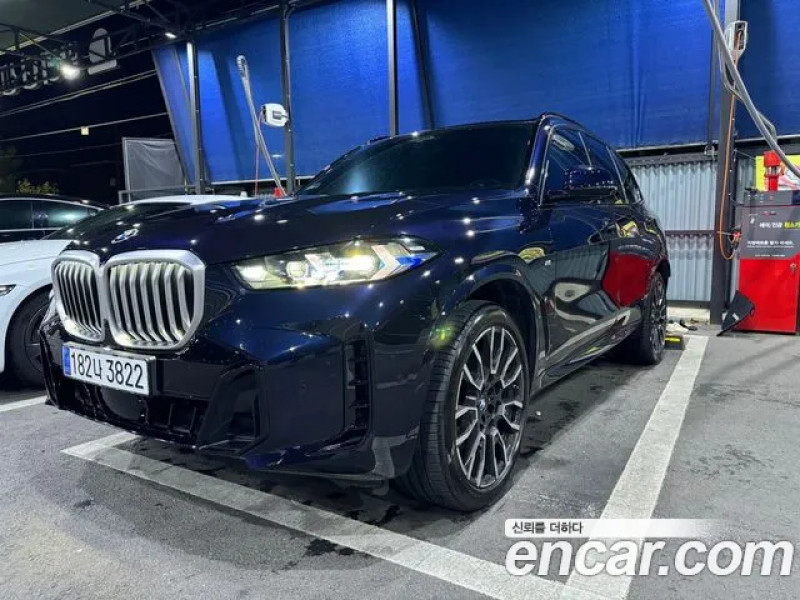 BMW X5 2024 г.