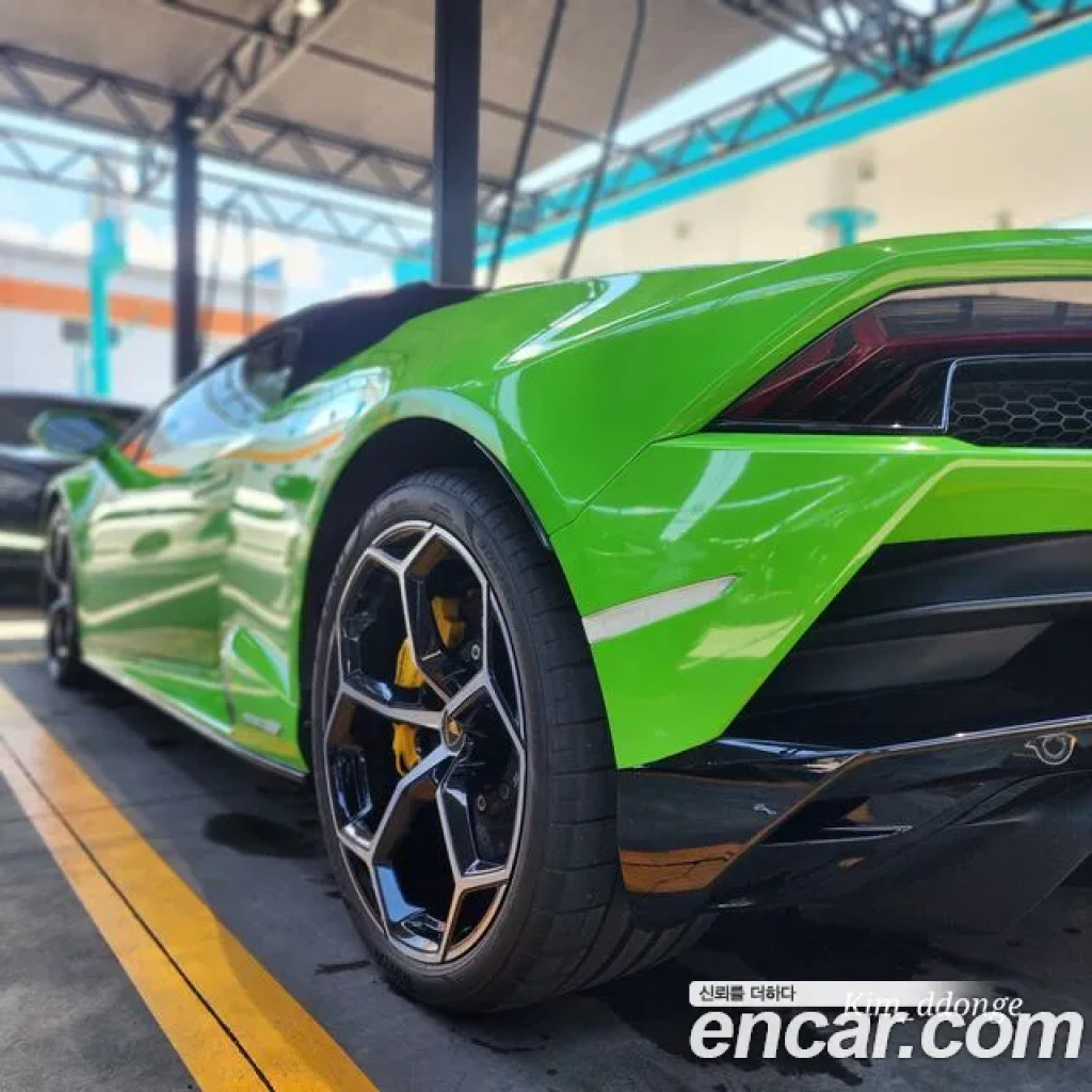 Lamborghini Huracan 2021 г.