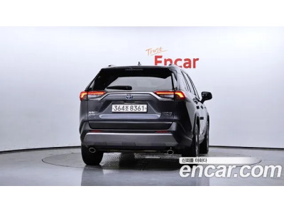 Toyota RAV4 2020 г.