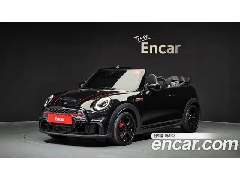 Mini Cooper Convertible 2024 г.