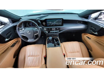 Lexus LS 2023 г.