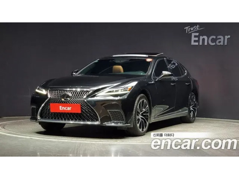Lexus LS 2023 г.