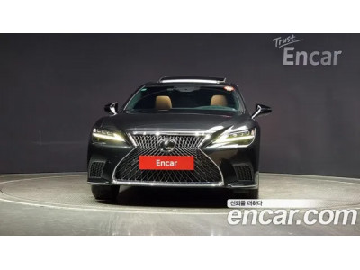 Lexus LS 2023 г.