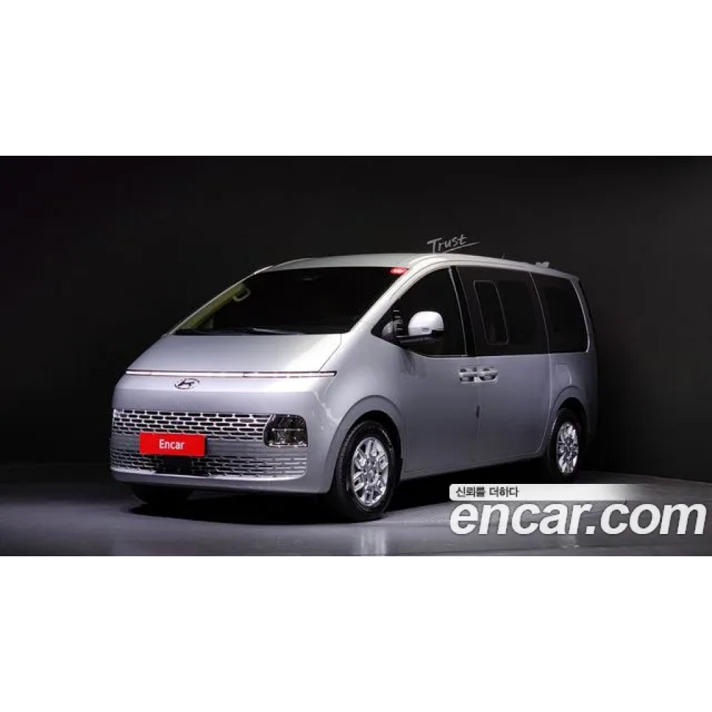Hyundai Staria 2023 г.