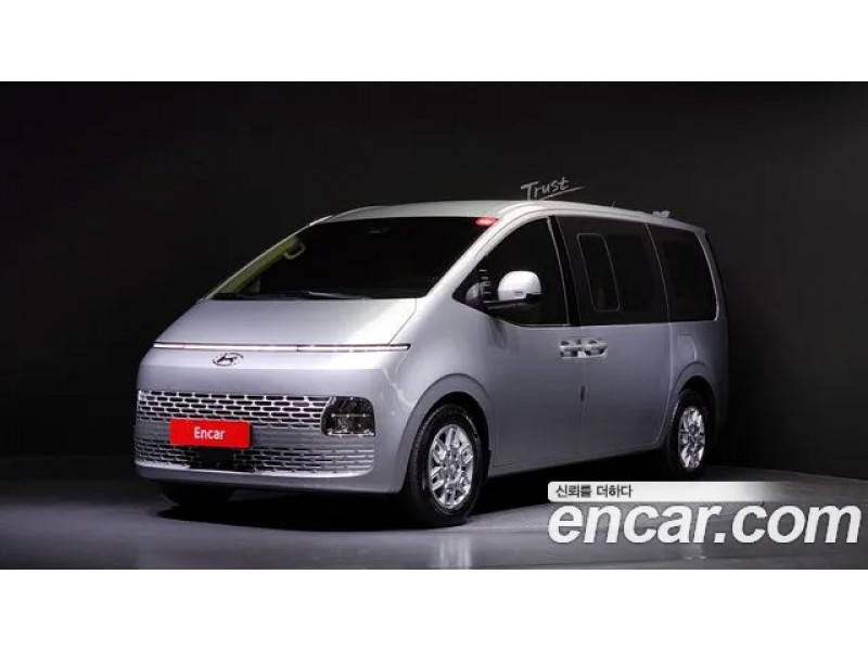 Hyundai Staria 2023 г.