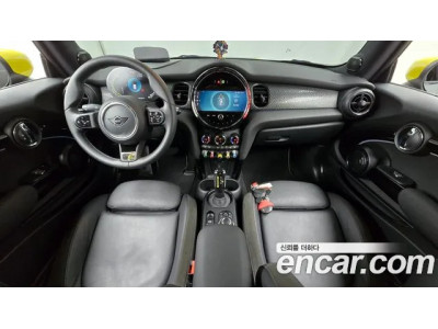 Mini Cooper 2023 г.