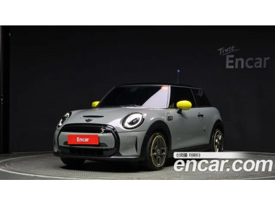 Mini Cooper 2023 г.
