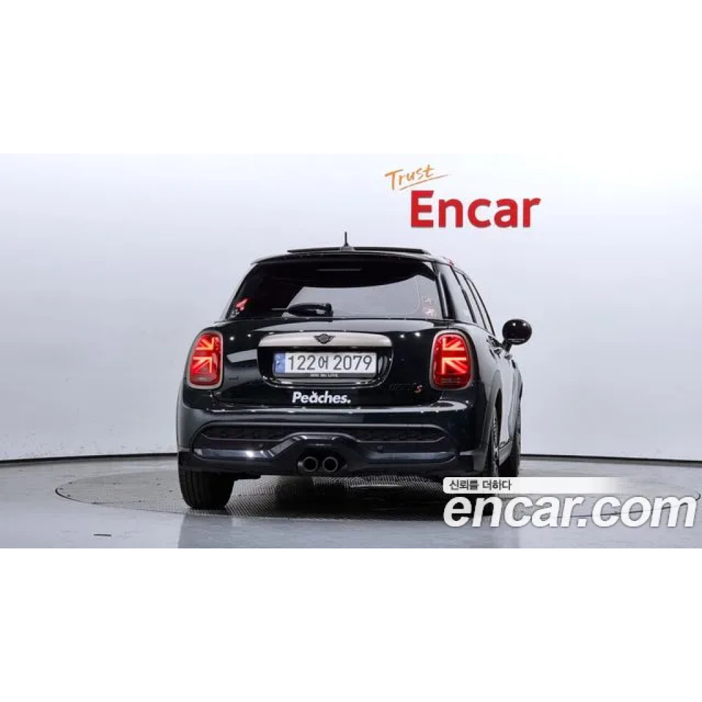 Mini Cooper 2023 г.