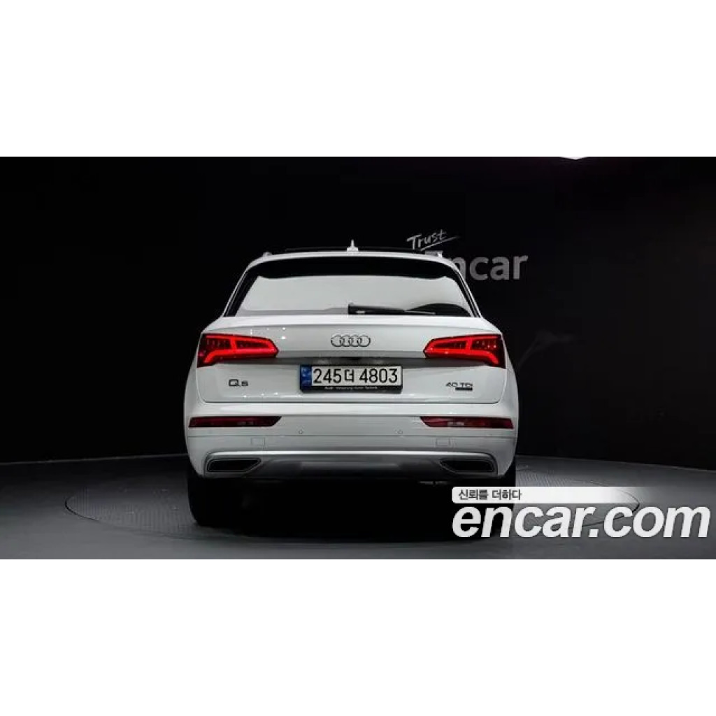 Audi Q5 2020 г.