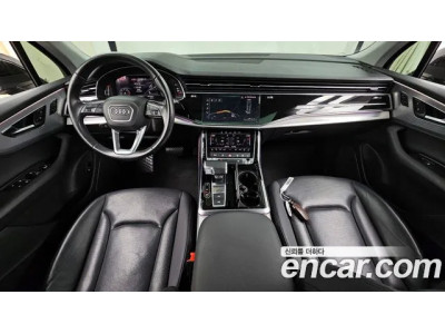 Audi Q7 2020 г.