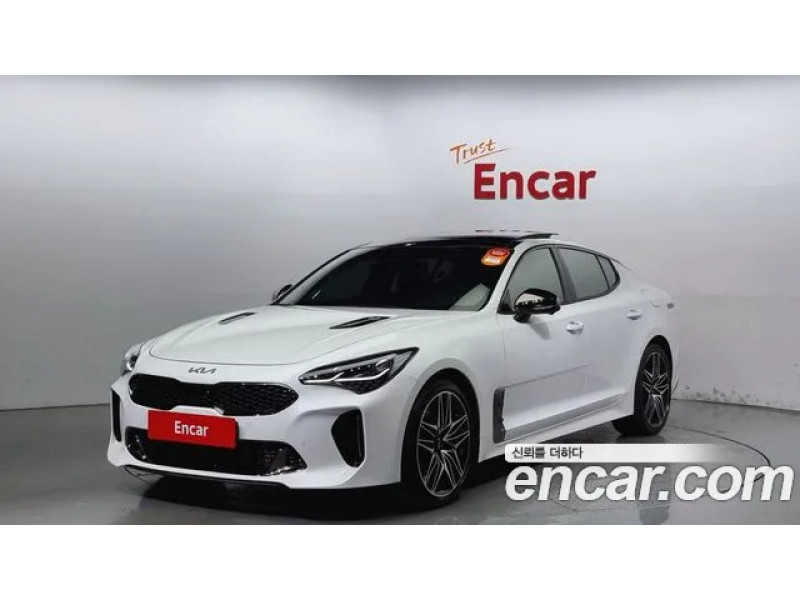 KIA Stinger 2023 г.
