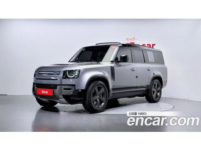 Land Rover Defender 2023 г.