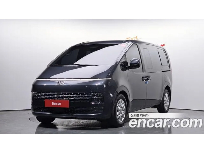 Hyundai Staria 2023 г.
