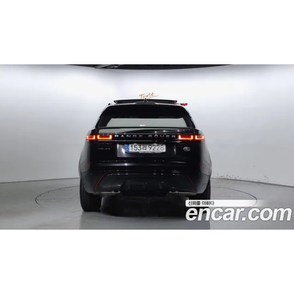 Land Rover Range Rover Velar 2023 г.