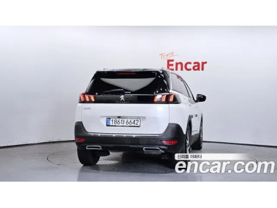 Peugeot 5008 2022 г.