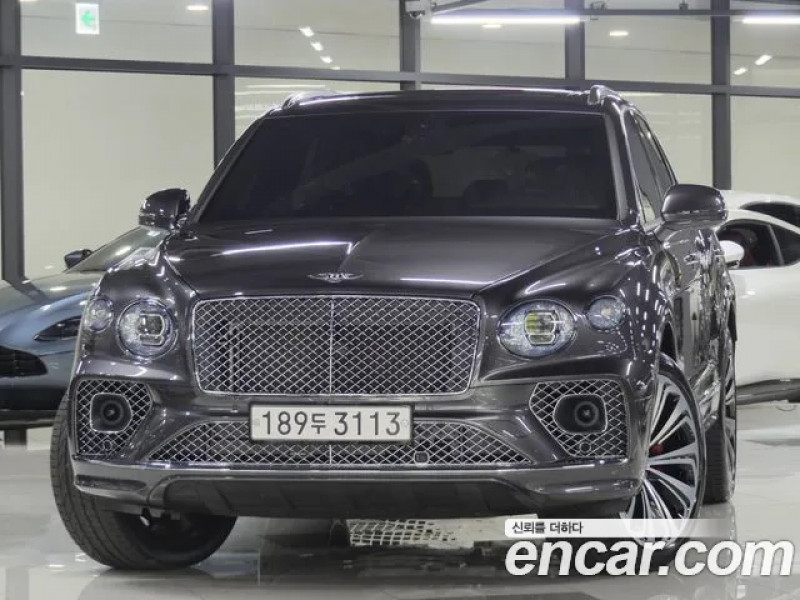 Bentley Bentayga 2022 г.