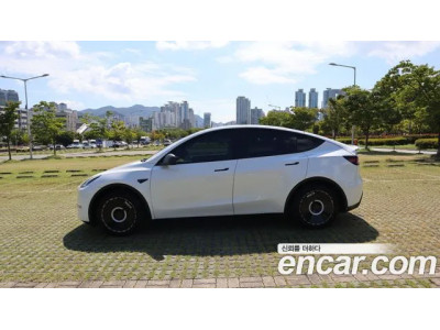 Tesla Model Y 2021 г.