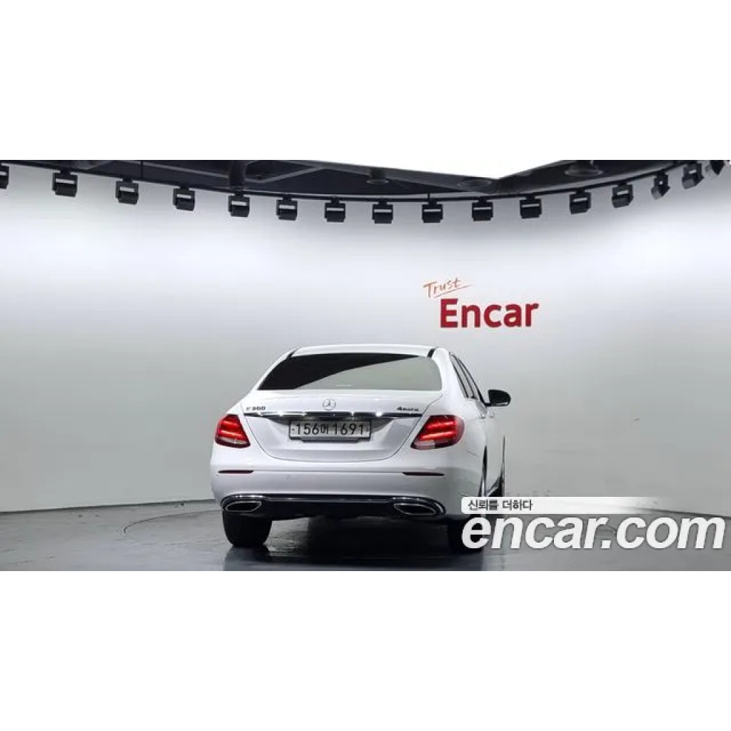 Mercedes Benz E-Class 2020 г.