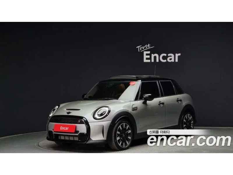 Mini Cooper 2023 г.