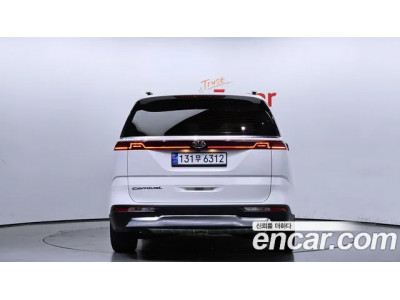 KIA Carnival 2021 г.
