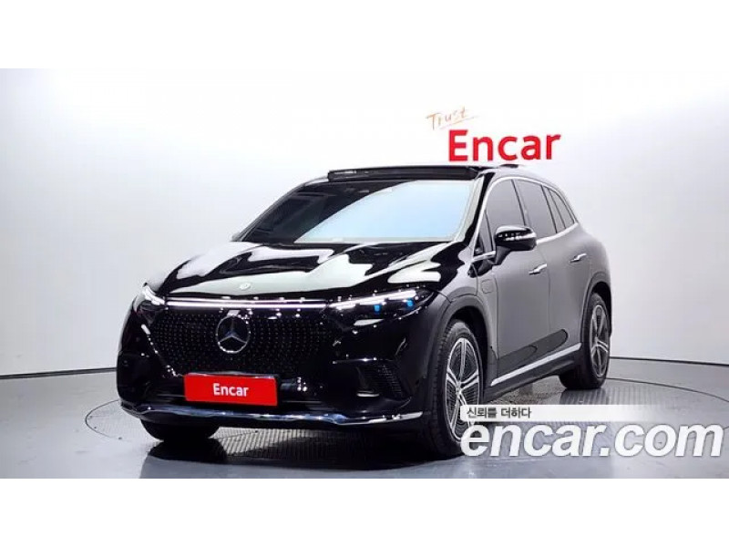Mercedes Benz EQS 2023 г.