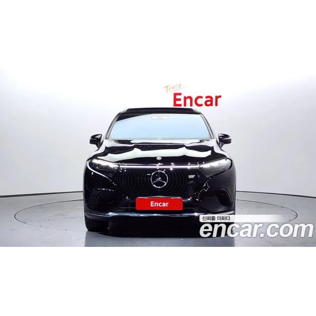 Mercedes Benz EQS 2023 г.