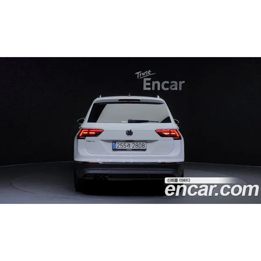 Volkswagen Tiguan 2020 г.