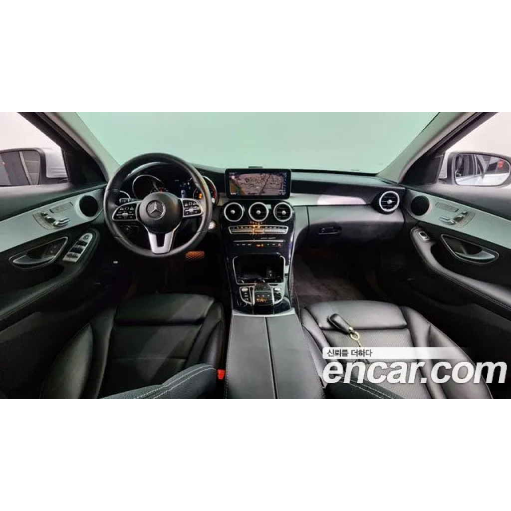 Mercedes Benz C-Class 2020 г.