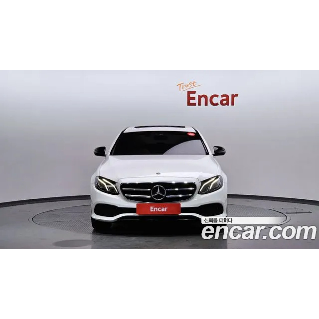 Mercedes Benz E-Class 2020 г.
