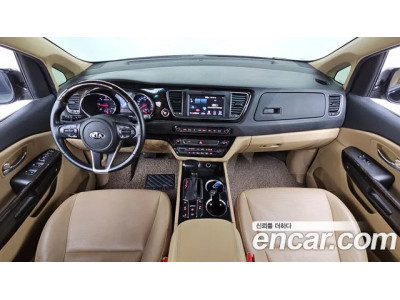 KIA Carnival 2020 г.
