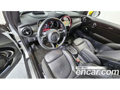 Mini Cooper 2022 г.