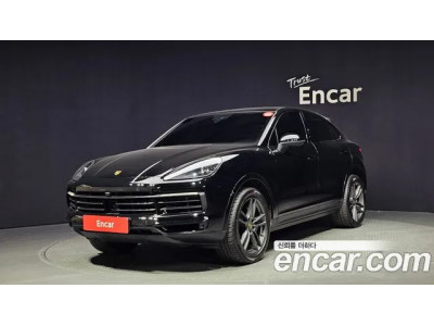 Porsche Cayenne 2021 г.