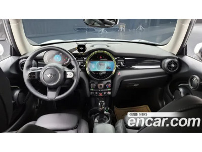 Mini Cooper 2023 г.