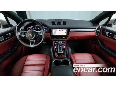 Porsche Cayenne 2022 г.