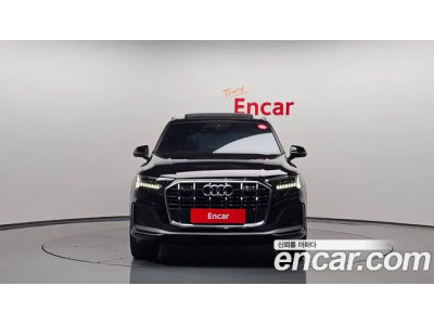 Audi Q7 2021 г.