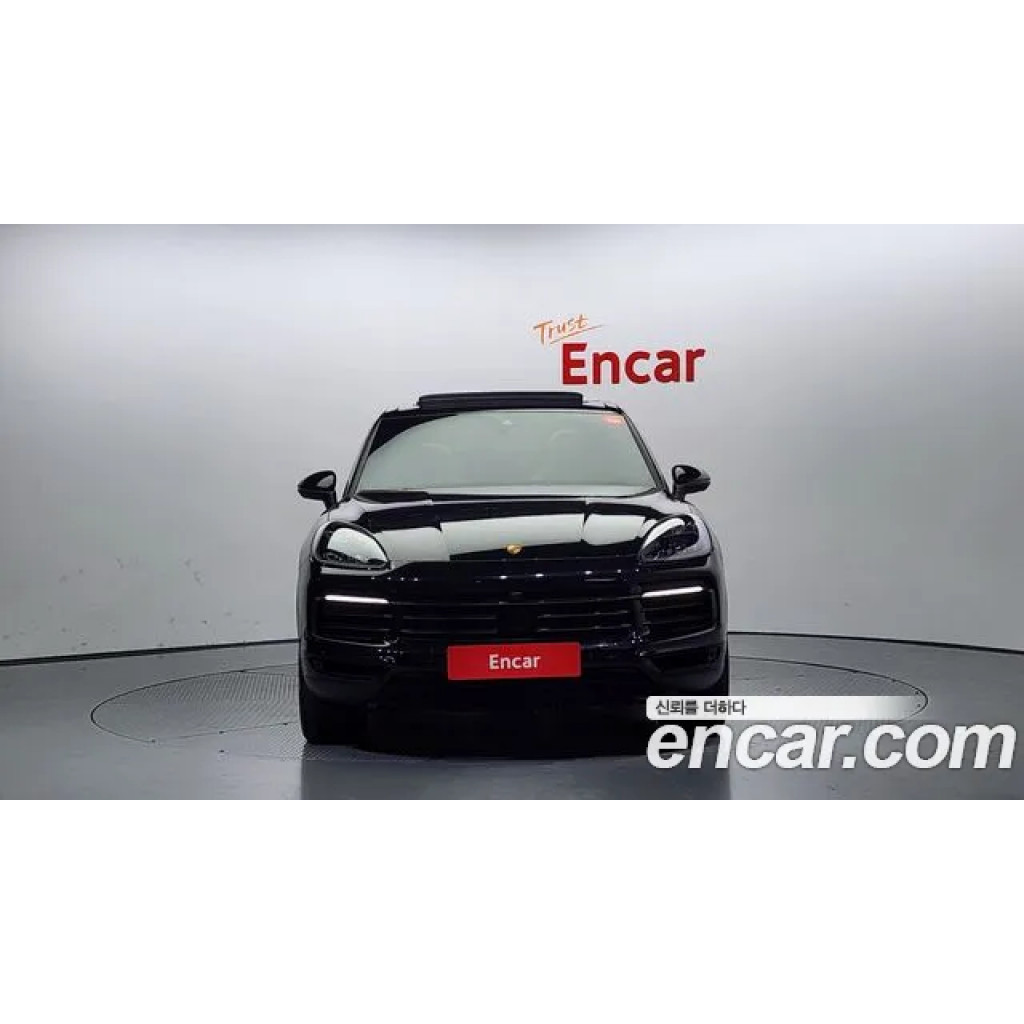 Porsche Cayenne 2022 г.