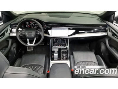 Audi Q8 2021 г.