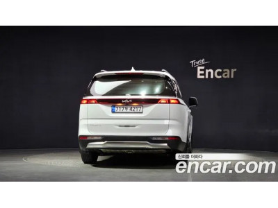 KIA Carnival 2023 г.