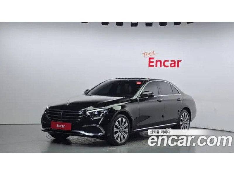 Mercedes Benz E-Class 2023 г.