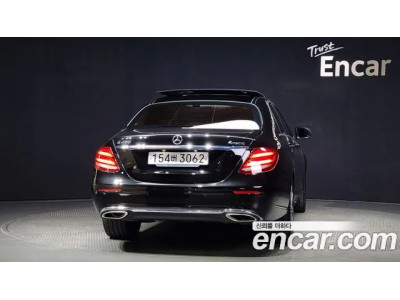 Mercedes Benz E-Class 2020 г.