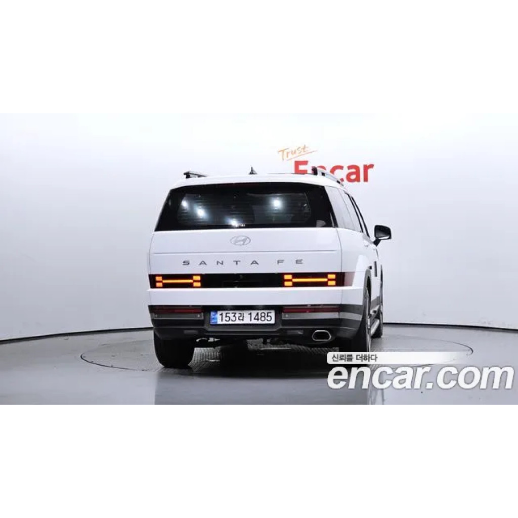 Hyundai Santa Fe 2024 г.