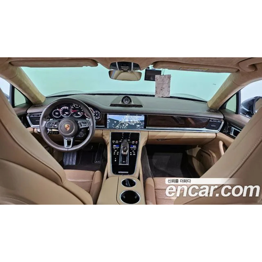 Porsche Panamera 2020 г.