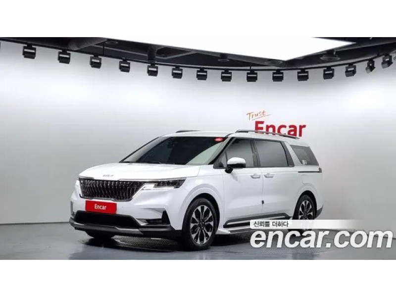 KIA Carnival 2023 г.