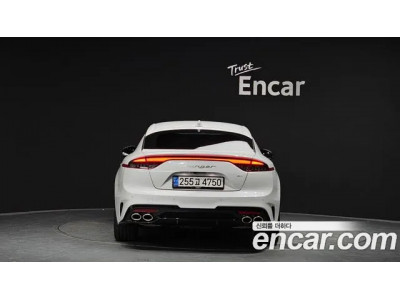 KIA Stinger 2023 г.