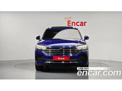 Volkswagen Touareg 2023 г.