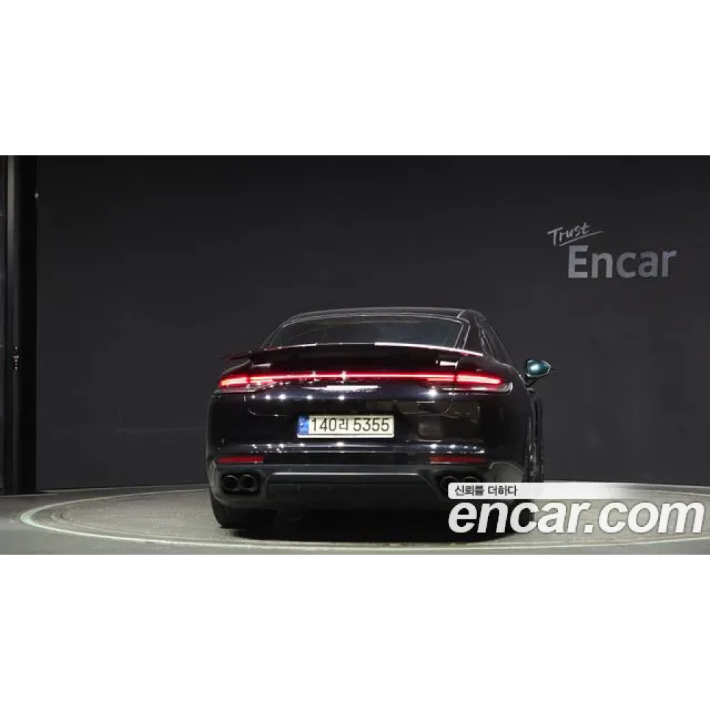 Porsche Panamera 2021 г.