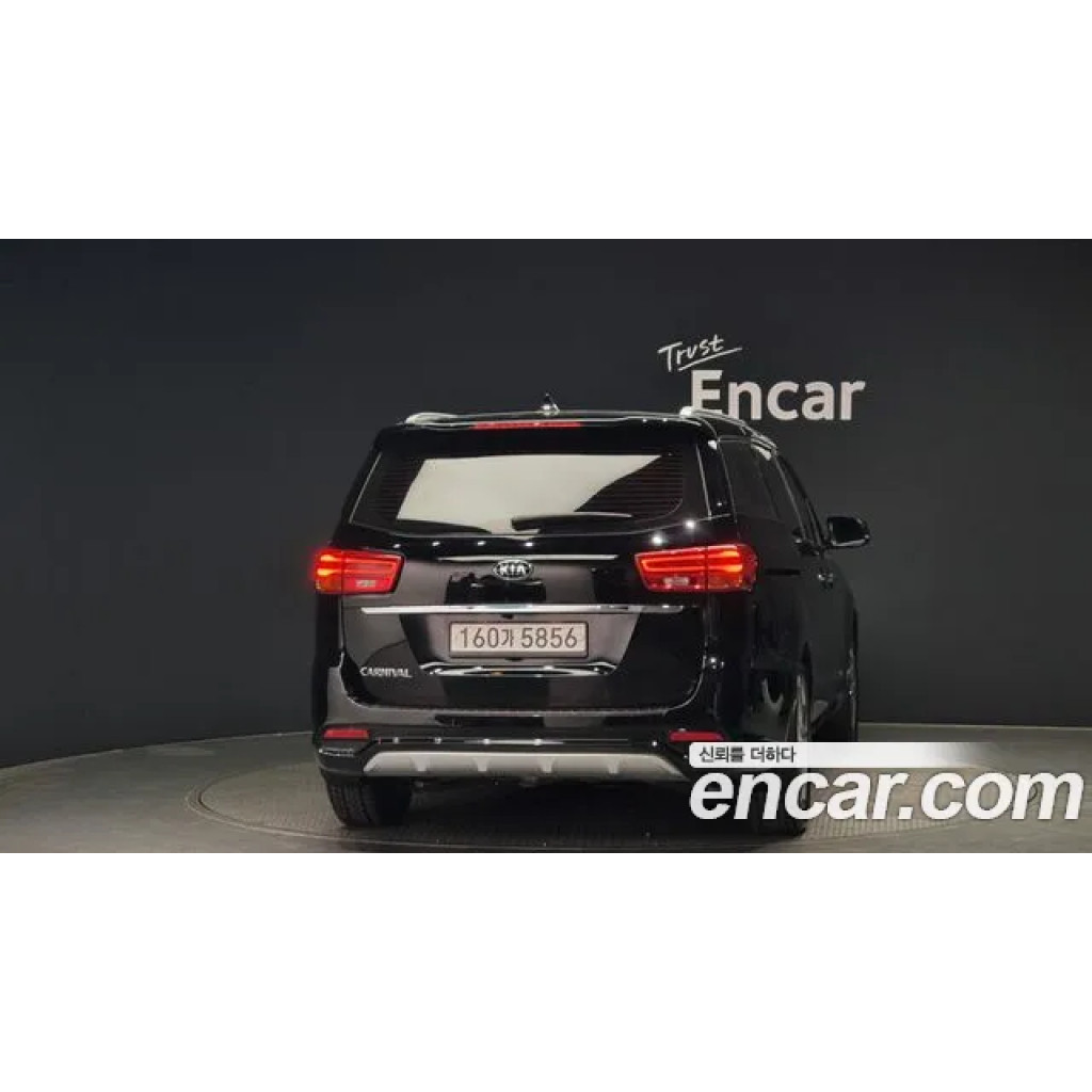 KIA Carnival 2020 г.