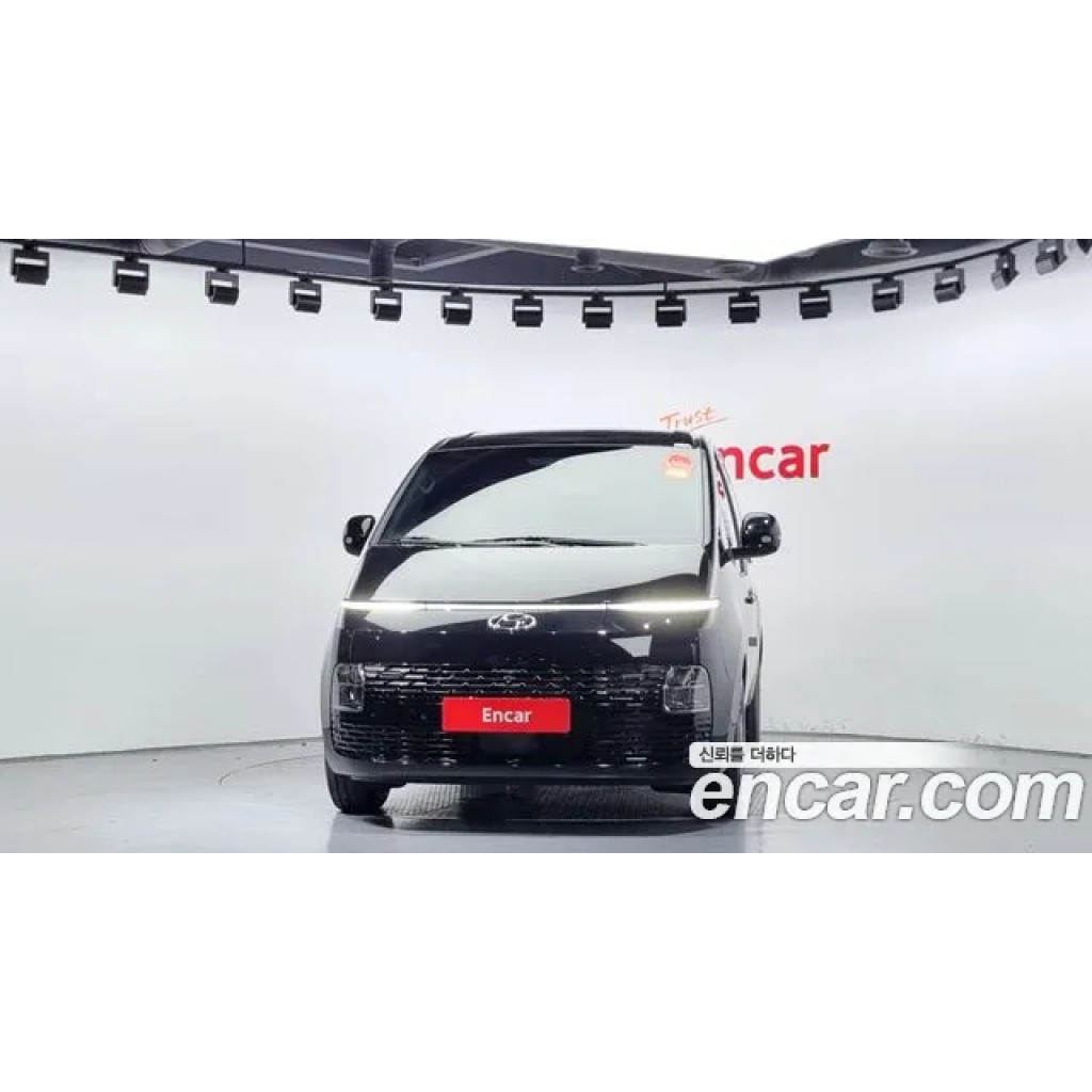 Hyundai Staria 2024 г.