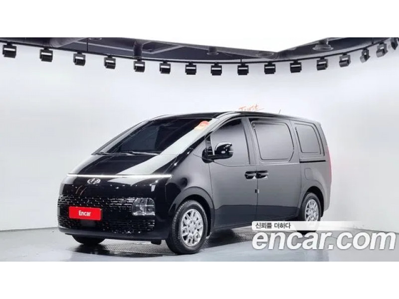 Hyundai Staria 2024 г.