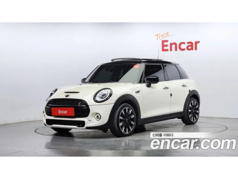 Mini Cooper 2021 г.